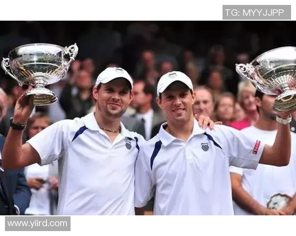 赛后分析：广州网球队与杭州网球队默契配合的关键因素与表现探讨